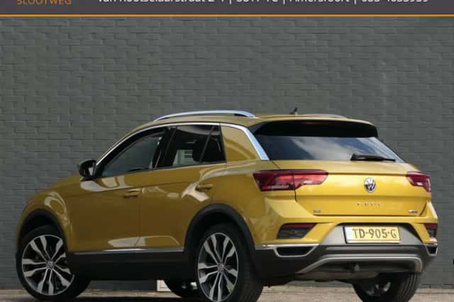 Volkswagen T-Roc (2018) thumbnail 4