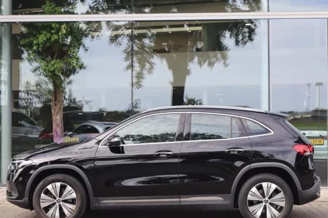 Mercedes-Benz EQA (2022) thumbnail 5