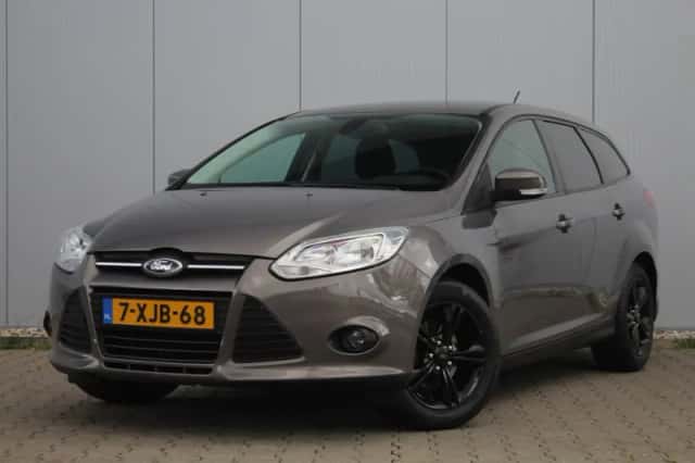 Ford Focus (2011) thumbnail 1