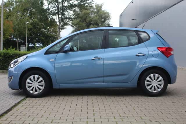 Hyundai ix20 (2011) thumbnail 3