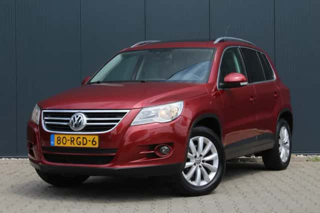 Volkswagen Tiguan (2011) thumbnail 1