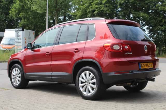 Volkswagen Tiguan (2011) thumbnail 4