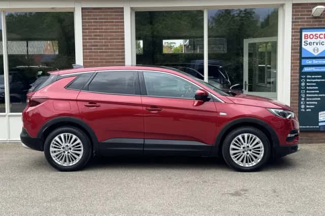 Opel Grandland X (2018) thumbnail 4