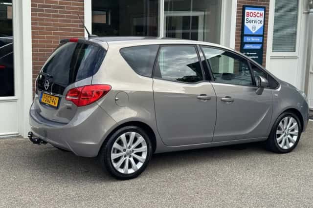 Opel Meriva (2013) thumbnail 4
