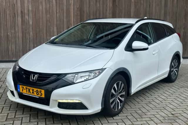 Honda Civic (2014) thumbnail 1