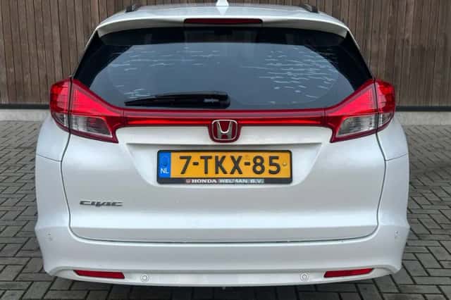 Honda Civic (2014) thumbnail 4