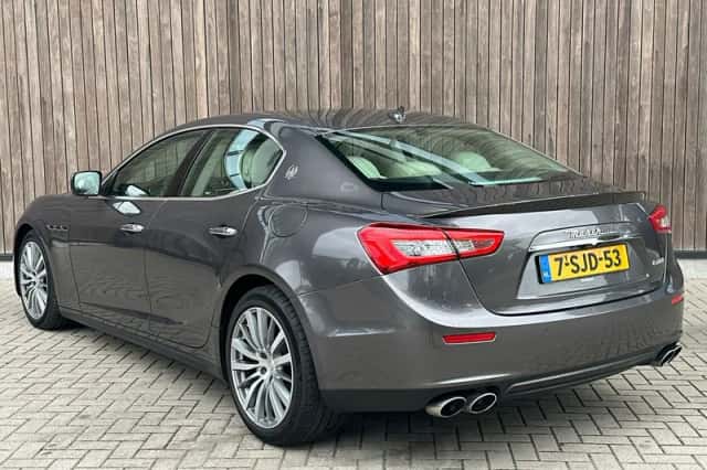 Maserati Ghibli (2013) thumbnail 3