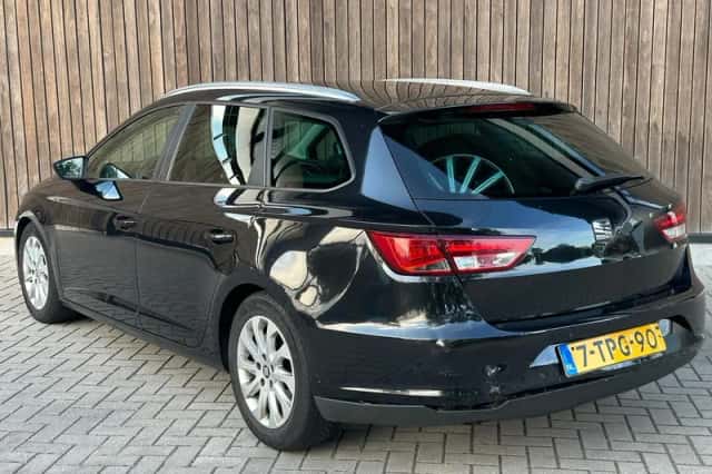 SEAT Leon (2014) thumbnail 3