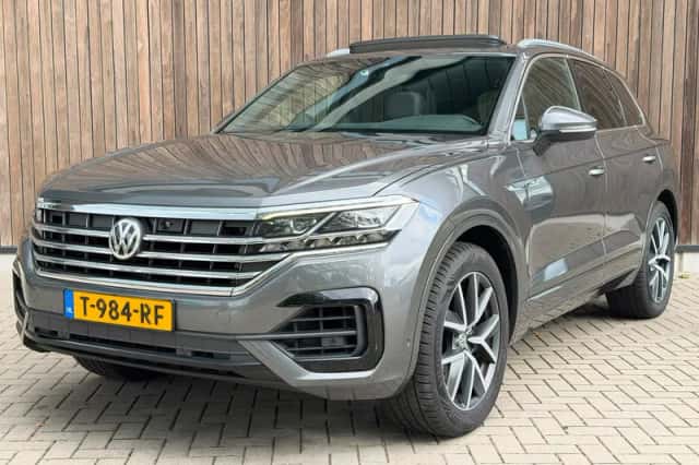 Volkswagen Touareg (2019) thumbnail 1