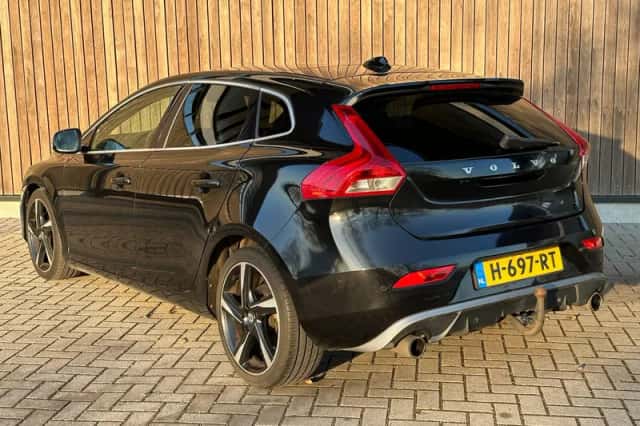 Volvo V40 (2013) thumbnail 3
