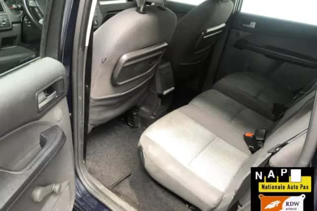 Ford C-Max (2005) thumbnail 6