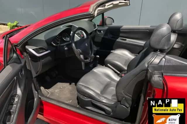 Peugeot 207 (2008) thumbnail 5