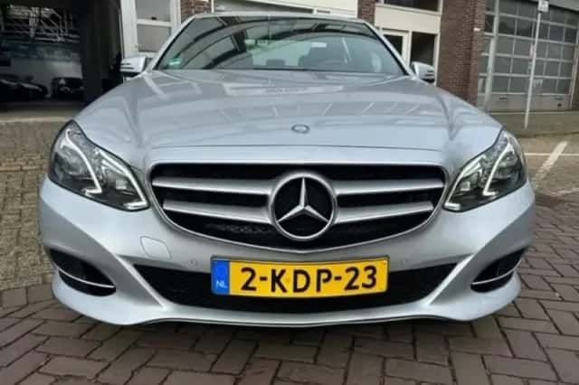 Mercedes-Benz E-Klasse (2013) thumbnail 6