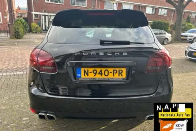 Porsche Cayenne (2014) thumbnail 5