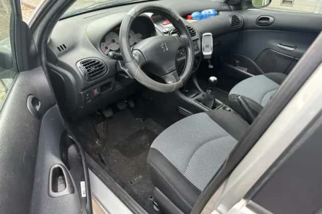 Peugeot 206 (2005) thumbnail 5