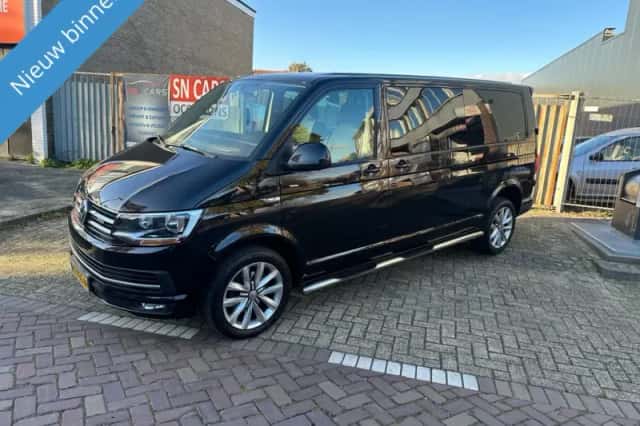 Volkswagen Transporter (2016) thumbnail 1