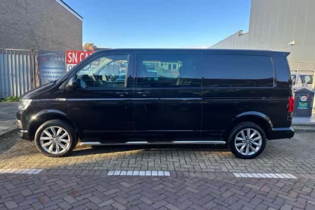Volkswagen Transporter (2016) thumbnail 4