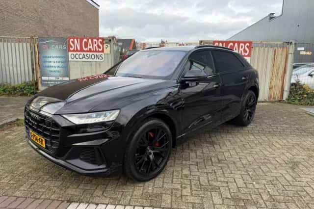 Audi Q8 (2019) thumbnail 1
