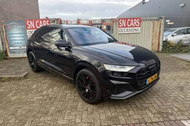 Audi Q8 (2019) thumbnail 3