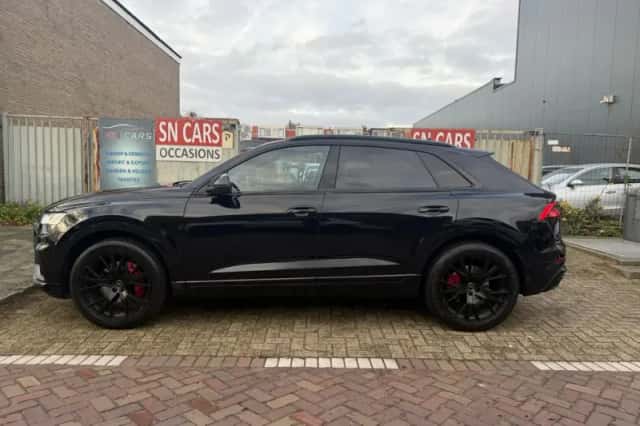 Audi Q8 (2019) thumbnail 4