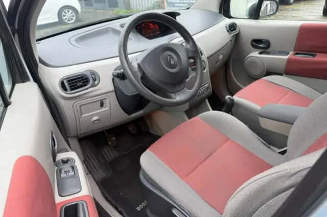 Renault Modus (2005) thumbnail 5