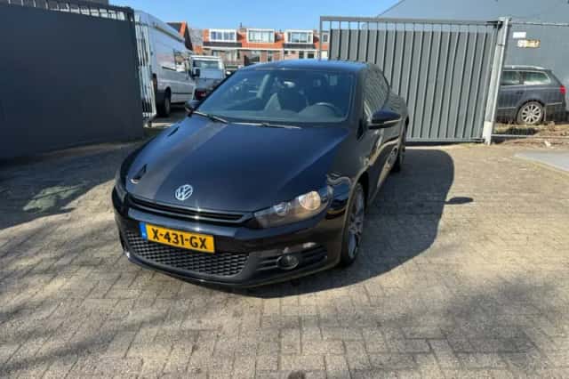 Volkswagen Scirocco (2009) thumbnail 1