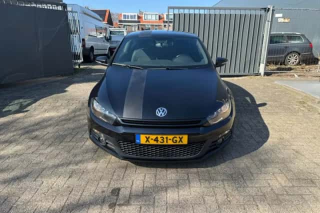 Volkswagen Scirocco (2009) thumbnail 3