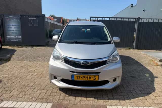 Subaru Trezia (2011) thumbnail 2
