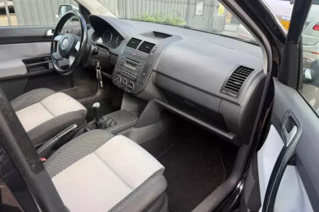 Volkswagen Polo (2006) thumbnail 6