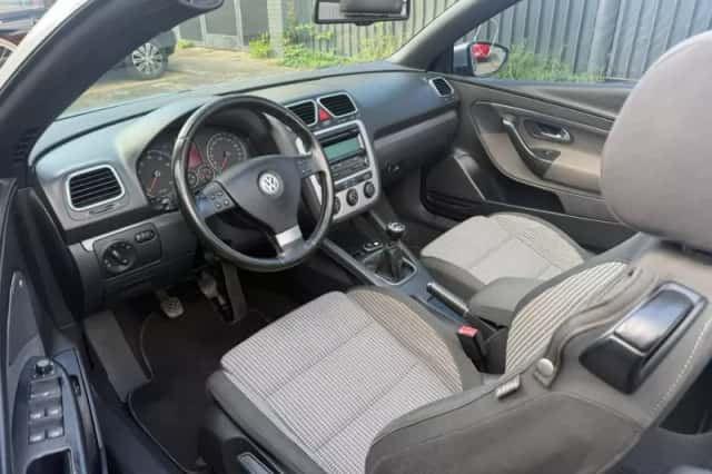 Volkswagen Eos (2009) thumbnail 5