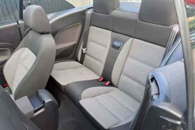 Volkswagen Eos (2009) thumbnail 6