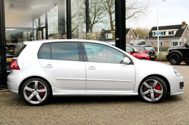 Volkswagen Golf (2008) thumbnail 2