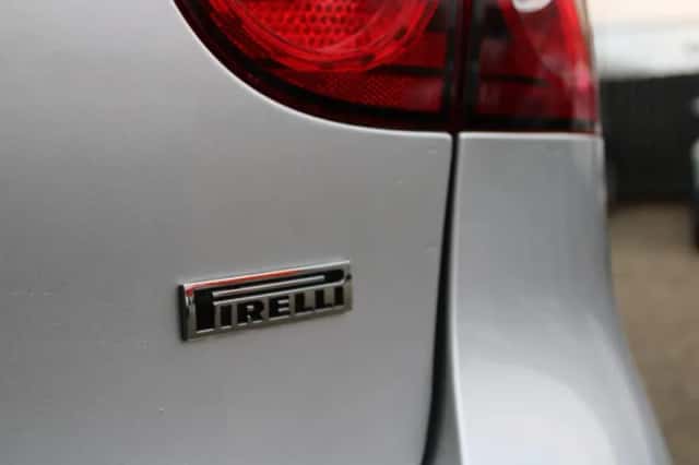 Volkswagen Golf (2008) thumbnail 5