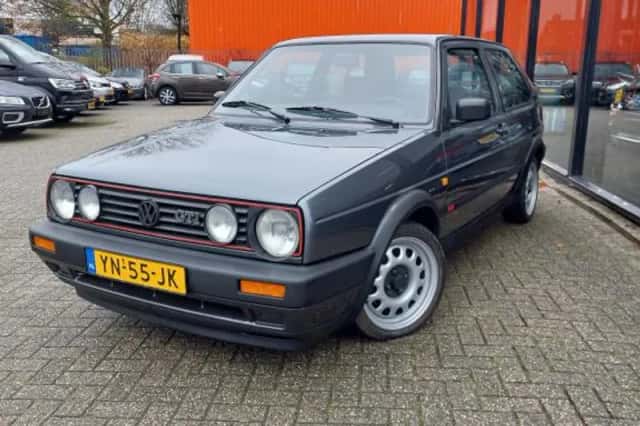 Volkswagen Golf (1990) thumbnail 1