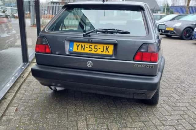 Volkswagen Golf (1990) thumbnail 2