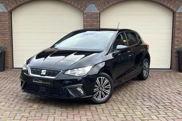 SEAT Ibiza (2017) thumbnail 1