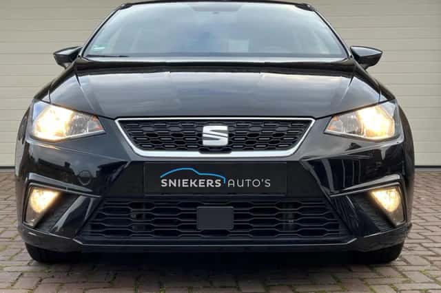 SEAT Ibiza (2017) thumbnail 3