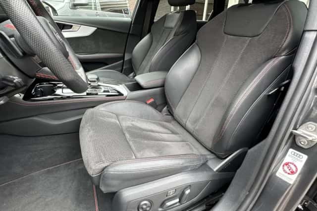 Audi A4 (2021) thumbnail 4