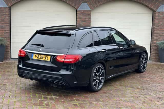 Mercedes-Benz C-Klasse (2016) thumbnail 3