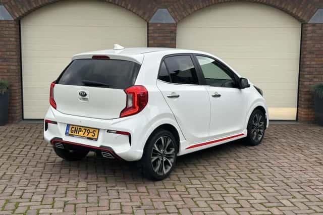 Kia Picanto (2021) thumbnail 2