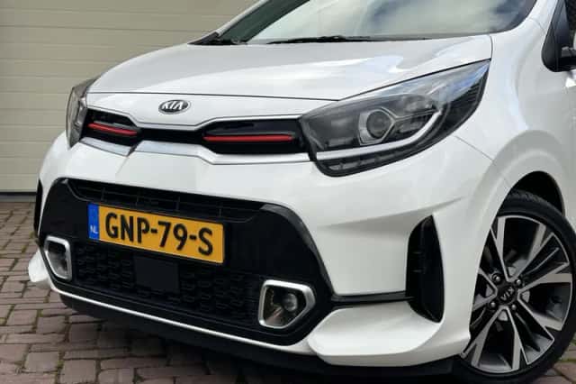Kia Picanto (2021) thumbnail 5