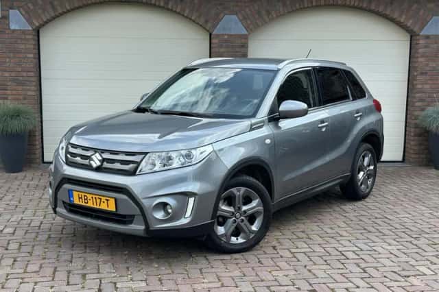 Suzuki Vitara (2015) thumbnail 1