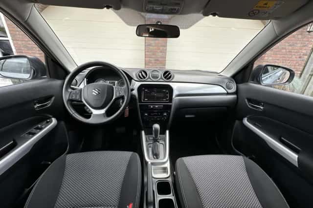 Suzuki Vitara (2015) thumbnail 4