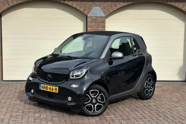 Smart ForTwo (2018) thumbnail 1