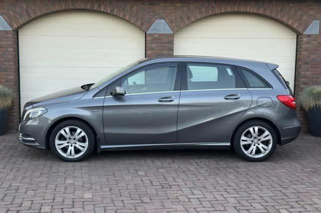 Mercedes-Benz B-Klasse (2012) thumbnail 2