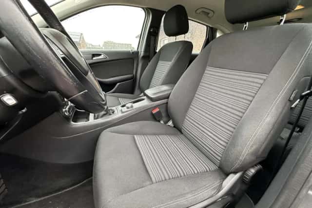 Mercedes-Benz B-Klasse (2012) thumbnail 6