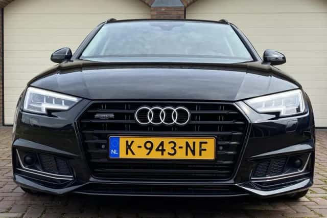 Audi A4 (2016) thumbnail 4