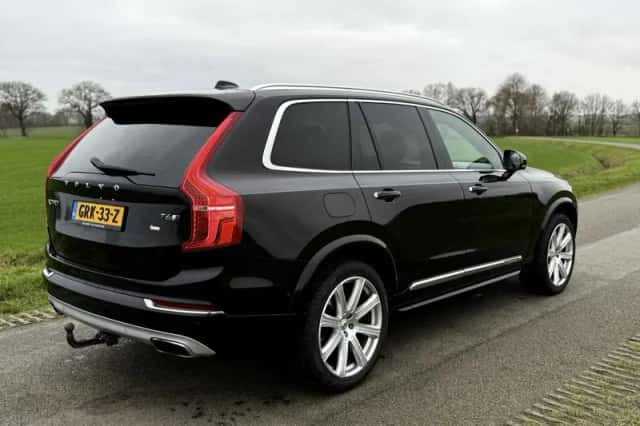 Volvo XC90 (2015) thumbnail 4