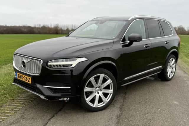 Volvo XC90 (2015) thumbnail 5