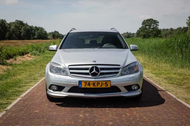 Mercedes-Benz C-Klasse (2008) thumbnail 2